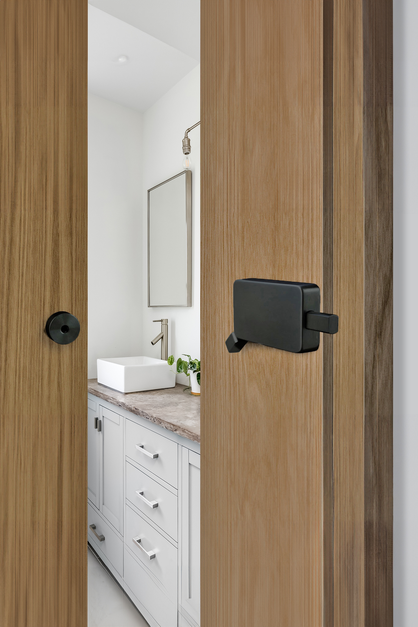 Lock Mockup_vertical - Serenity Sliding Door Systems